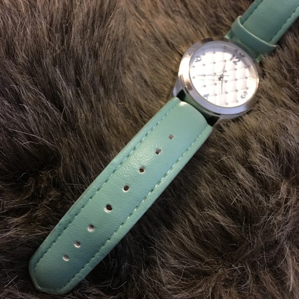 Ladies crystal quilt mint imitation leather watch
